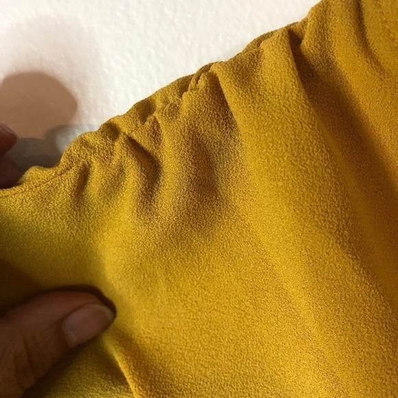 Aritzia Wilfred Reign blouse in mustard,size XS - Picture 11 of 11
